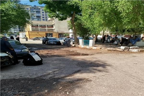 أسر الضحايا أمام المشرحة