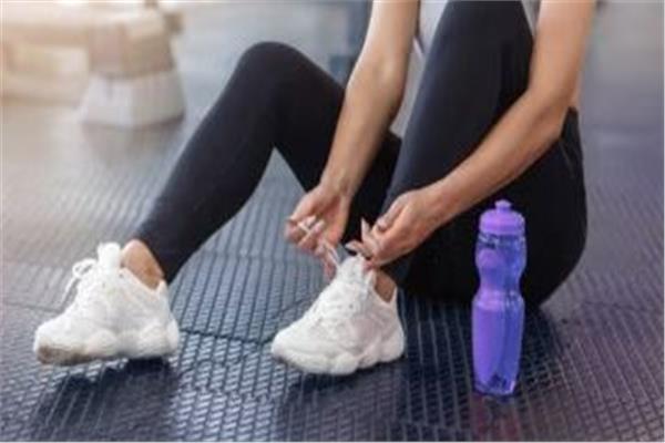 طرق مبتكرة للمشي 10000 خطوة دون الخروج من المنزل
