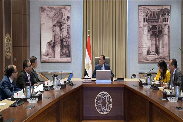  لقاء رئيس الوزراء ووزير الزراعة   