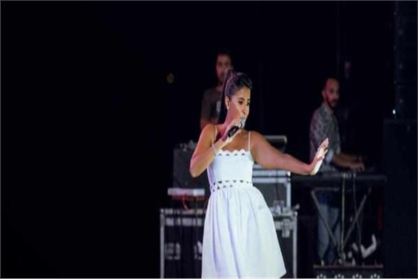الفنانة روبي 