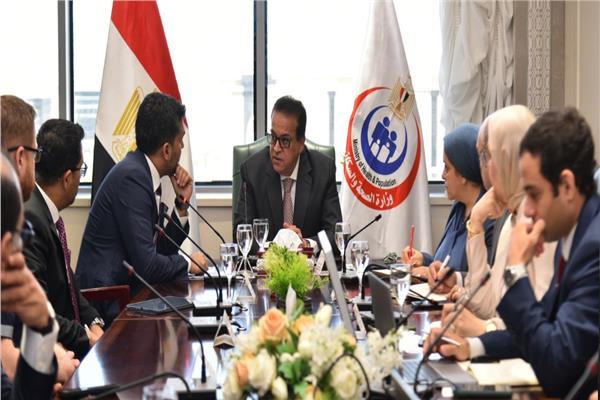 جانب من اجتماع وزير الصحة مع وفد مجموعة VBS للرعاية الصحية