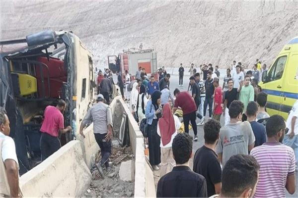 حادث انقلاب أتوبيس  طلاب جامعة الجلالة