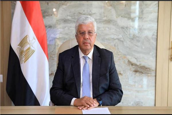 الدكتور أيمن عاشور وزير التعليم العالي والبحث العلمي