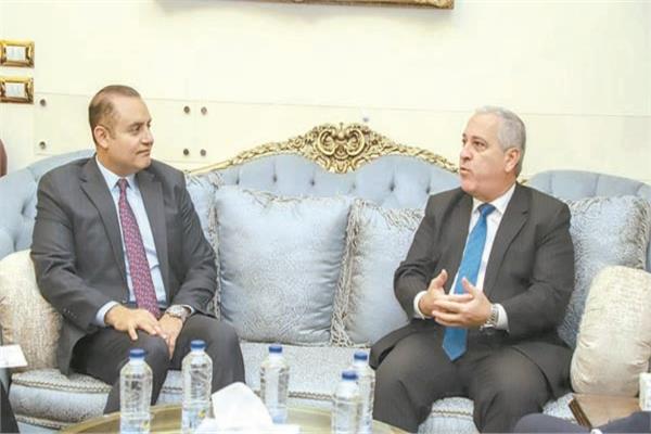 المهندس عبد الصادق الشوربجى خلال استقباله سفير قطر