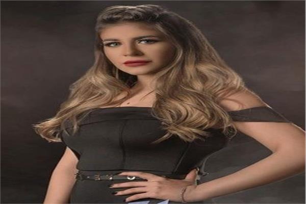 الفنانة ملك قورة 