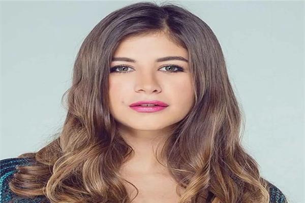 الفنانة ملك قورة 
