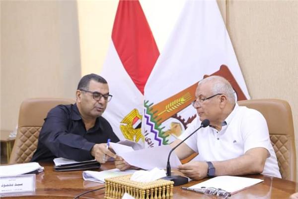 اللواء دكتور محمد الزملوط محافظ الوادي الجديد