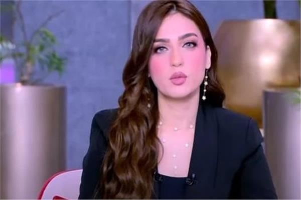 ياسمين عز