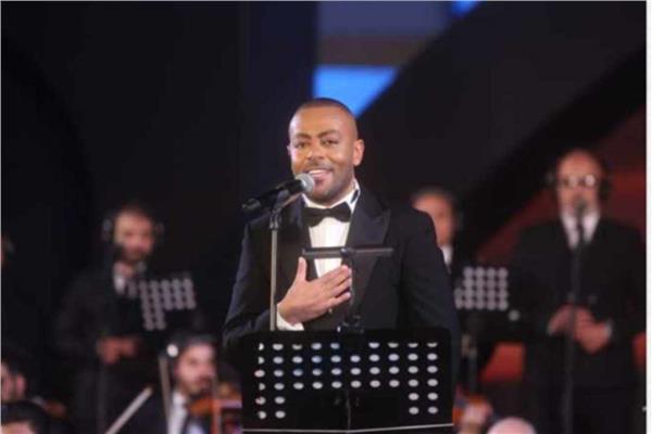 تامر عاشور