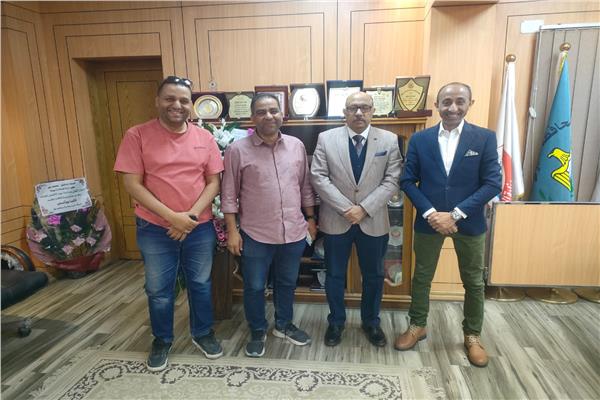 صحة أسيوط تناقش تعزيز التعاون