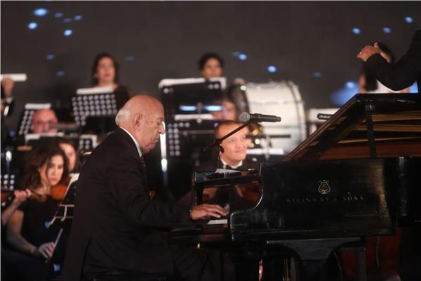 عمر خيرت