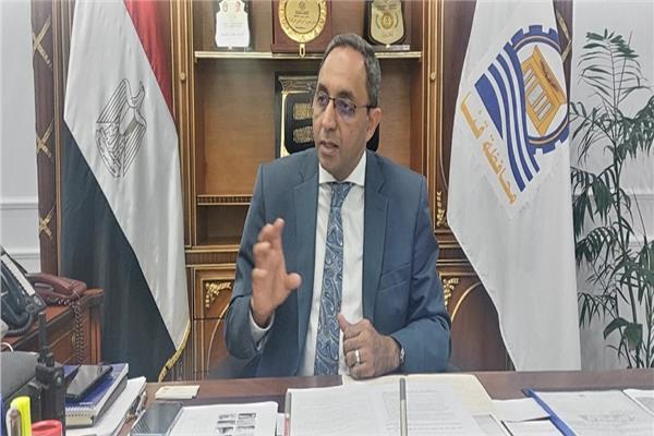  محافظ قنا