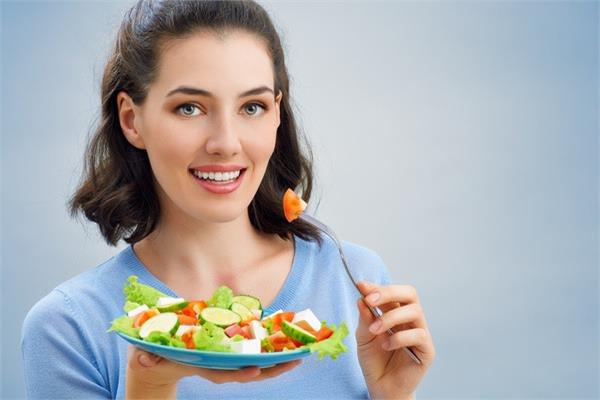 أطعمة تجنب تناولها نيئة