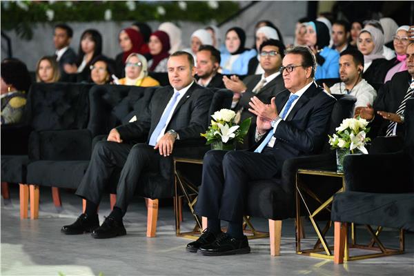  الدكتور خالد عبدالغفار