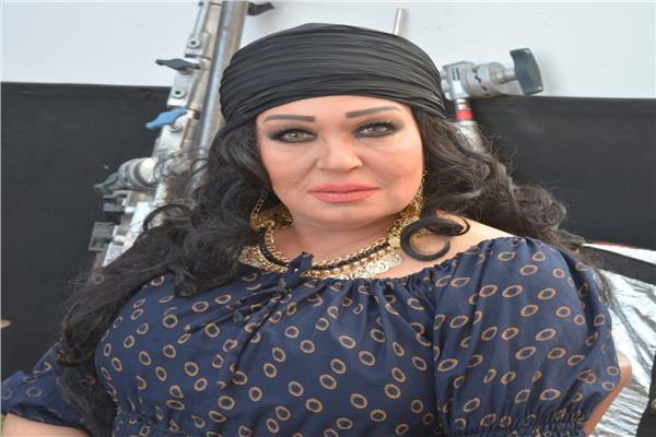 الفنانة فيفي عبدة