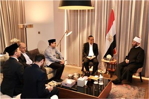 الصحف الإندونيسية تبرز زيارة وزير الأوقاف لإندونيسيا 