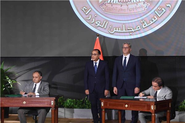 توقيع 4 مذكرات