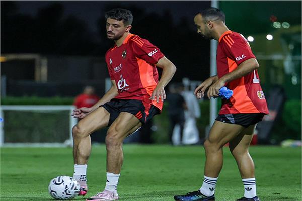 ■ لاعبو الأهلي
