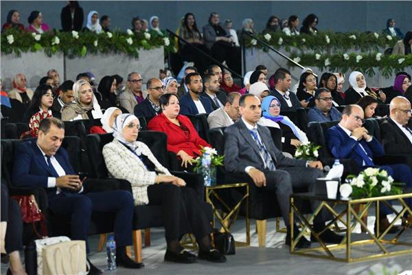  وزارة الصحة والسكان جلسة حوارية بعنوان تمكين المجتمعات من خلال التواصل الفعال