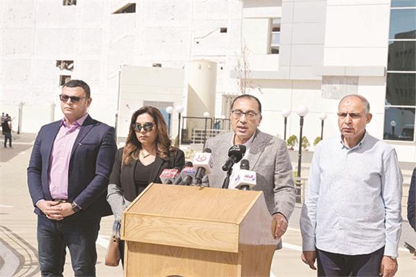 ■ رئيس الوزراء يدلي بتصريحات تليفزيونية  خلال زيارته إلى محافظة المنيا