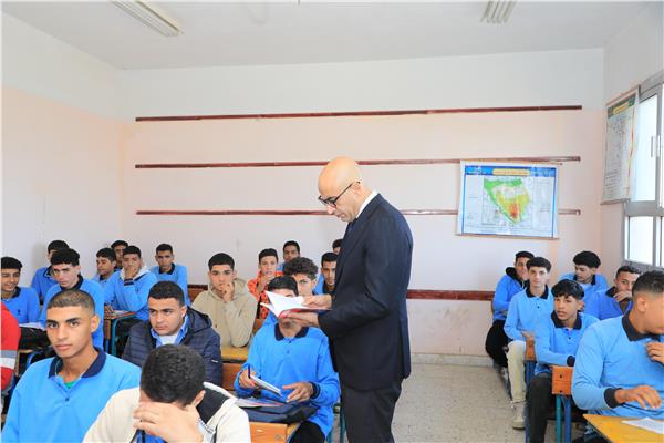 وزير التعليم يجري جولة تفقدية مفاجئة لعدد من المدارس بمحافظة البحيرة