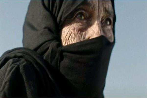 الحاجة فرحانة التي كرمها الرئيس عبدالفتاح السيسي