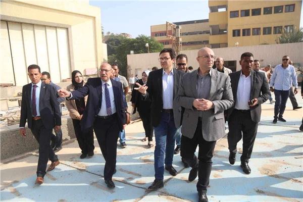وزير الثقافة يلتقي محافظ بني سويف