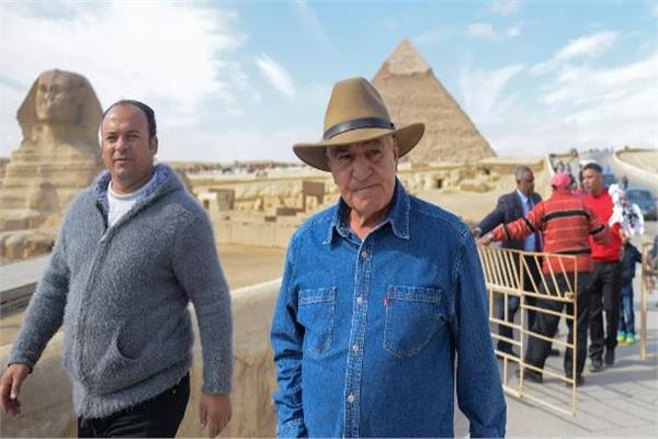 زاهي حواس