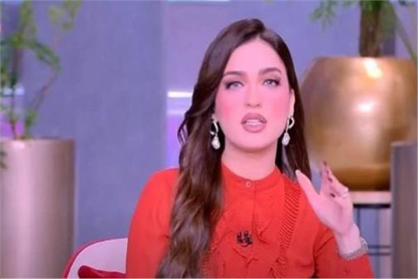 ياسمين عز