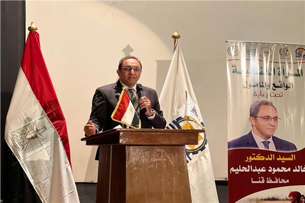 الدكتور خالد عبدالحليم، محافظ قنا