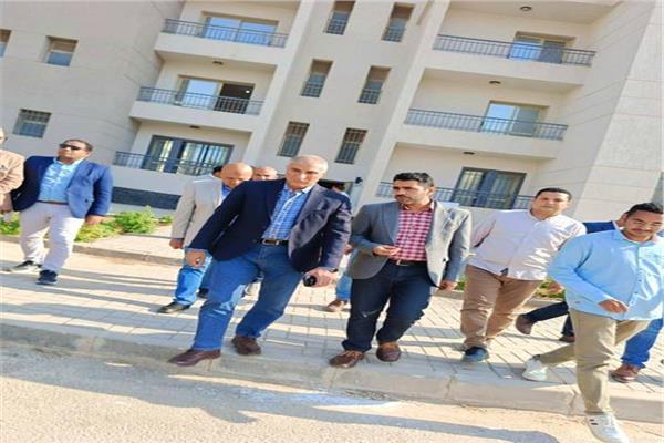  مسئولو "الإسكان" الجولة التفقدية للمشروعات بمدينة العبور الجديدة،