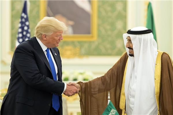 خادم الحرمين الشريفين الملك سلمان بن عبدالعزيز و الرئيس الأمريكي دونالد ترمب