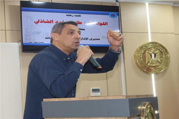  اللواء طارق الشاذلي محافظ السويس