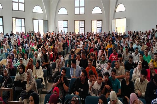 القوافل التعليمية بقنا 