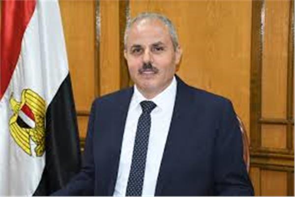 الدكتور ناصر سعيد مندور، رئيس جامعة قناة السويس
