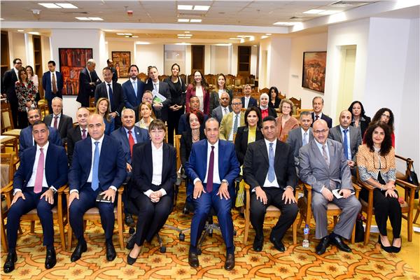 د. بدر عبد العاطي وزير الخارجية والهجرة ومديري مكاتب الامم المتحدة الإقليمية بالقاهرة