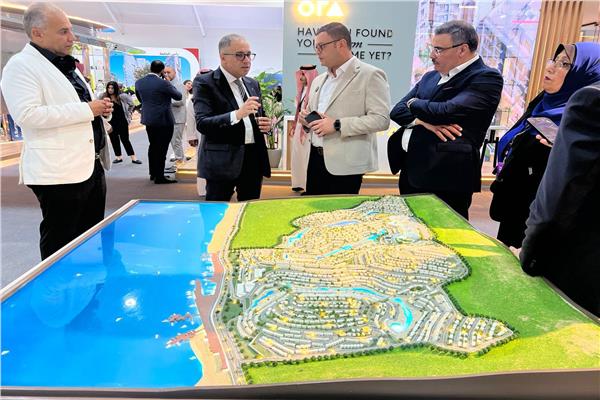 وزير الإسكان يتفقد الجناح المصرى بمعرض سيتى سكيب بمدينة الرياض بالسعودية