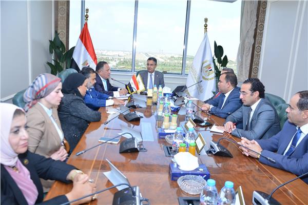 وزير التموين يلتقي الهيئة البرلمانية لـ«الشعب الجمهوري» لبحث التعاون