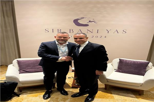 وزير الخارجية والهجرة ورئيس لجنة العلاقات الخارجية بالبوندستاج