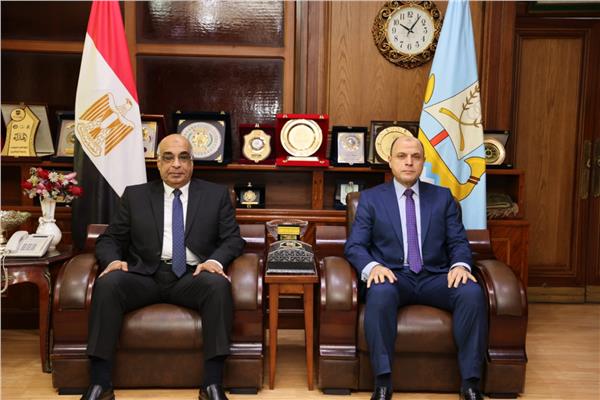 المستشار عدنان فنجري وزير العدل ومحافظ كفر الشيخ