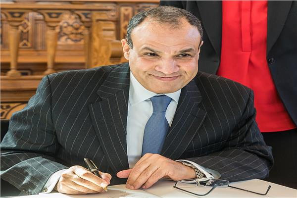 بدر عبد العاطي