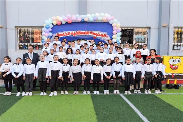 المدرسة الأسقفية بمنوف تحتفل بعيد الطفولة 