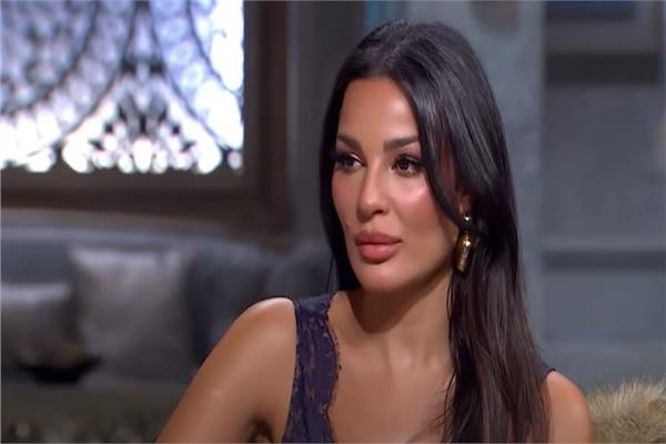 الفنانة نادين نجيم