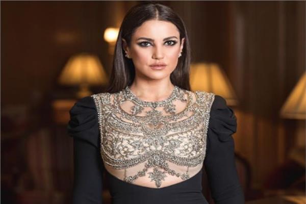 الفنانة التونسية درة