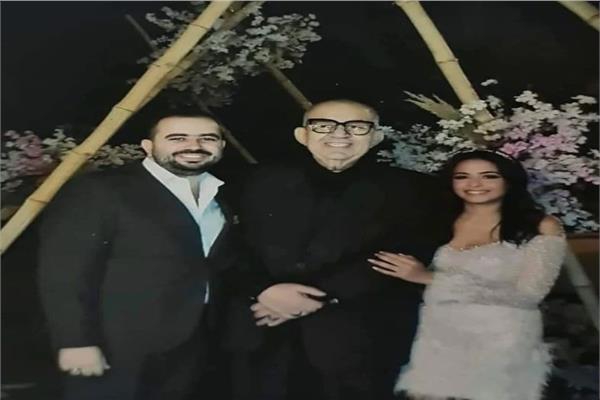محمد التاجي يحتفل بخطبة ابنه على حفيدة فنان شهير