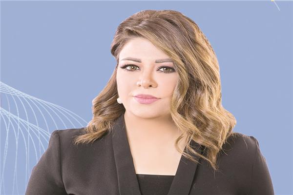 المذيعة علا شوشة