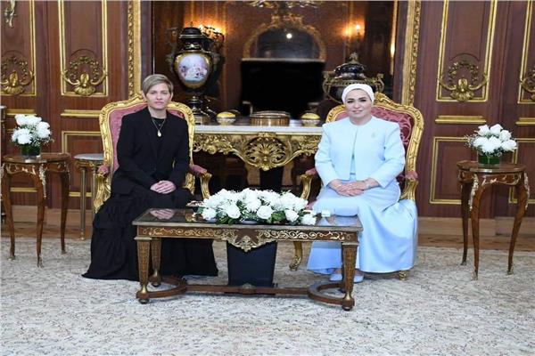 السيدة انتصار السيسي وقرينة رئيس جمهورية كولومبيا