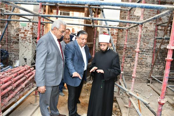 وزير الأوقاف يتابع أعمال الصيانة 