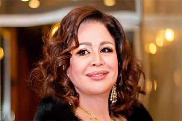  الفنانة إلهام شاهين