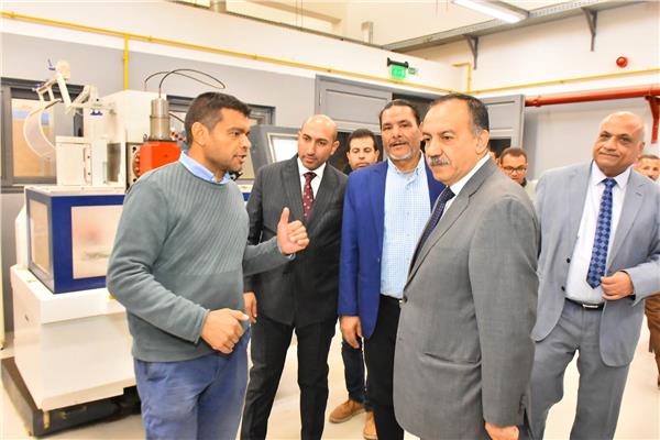 اللواء دكتور هشام أبوالنصر محافظ أسيوط خلال  الجولة